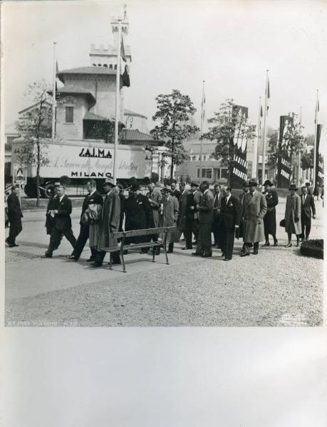 Fiera di Milano - Campionaria 1938 - Visita di giornalisti esteri