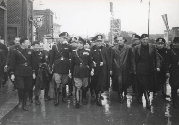 Fiera di Milano - Campionaria 1939 - Visita di Achille Starace, segretario del partito fascista