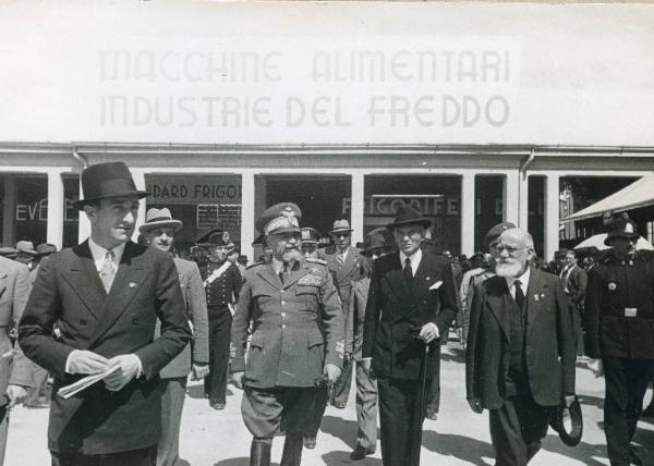 Fiera di Milano - Campionaria 1939 - Visita del ministro dell'Africa italiana Attilio Teruzzi