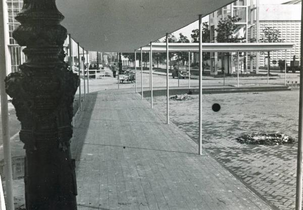 Fiera di Milano - Campionaria 1939 - Entrata di piazza Giulio Cesare - Pensilina nell'area interna