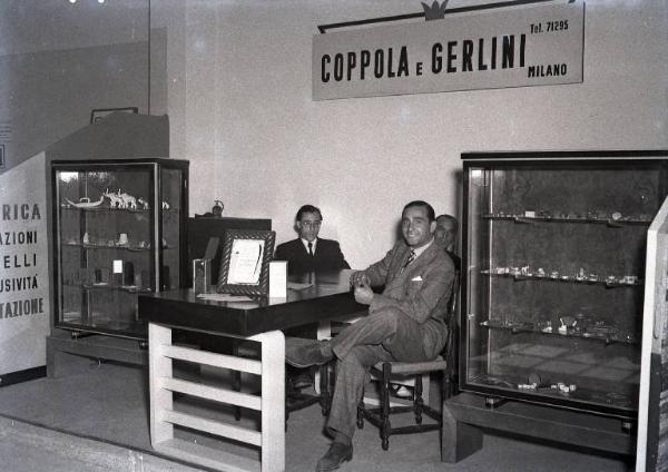 Fiera di Milano - Campionaria 1946 - Padiglione dell'artigianato - Stand della ditta Coppola & Gerlini