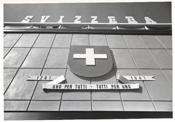 Fiera di Milano - Campionaria 1941 - Padiglione della Svizzera - Particolare della facciata con insegne