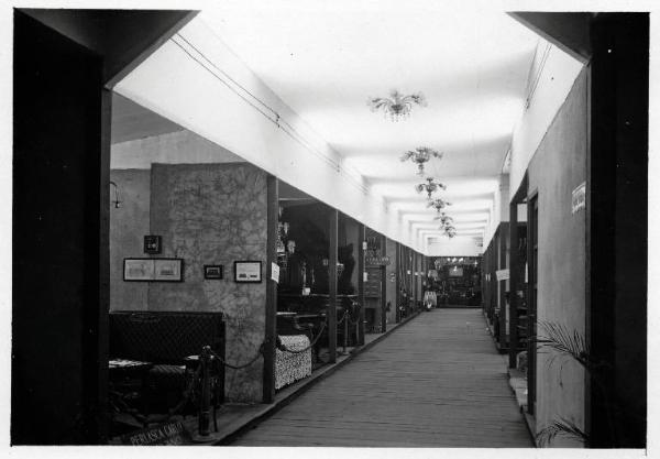 Fiera di Milano - Campionaria 1929 - Padiglione delle piccole industrie - Sala interna