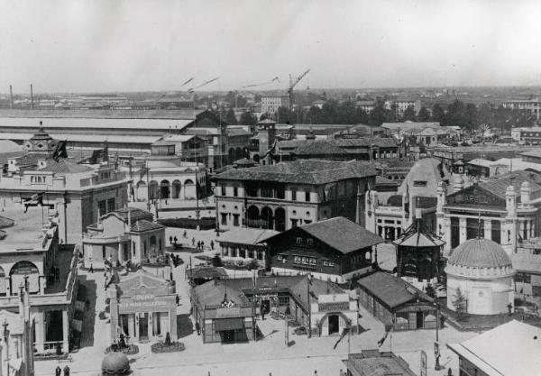 Fiera di Milano - Campionaria 1929 - Area intorno a piazza Italia - Veduta dall'alto