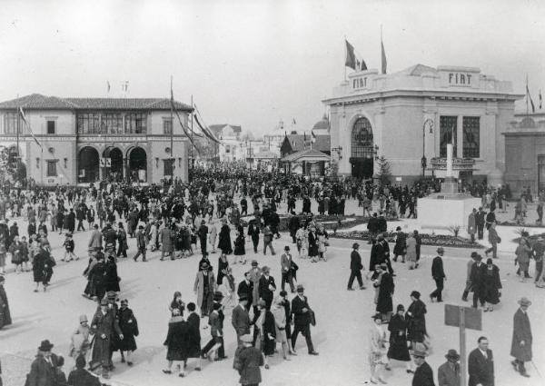Fiera di Milano - Campionaria 1929 - Piazza Italia