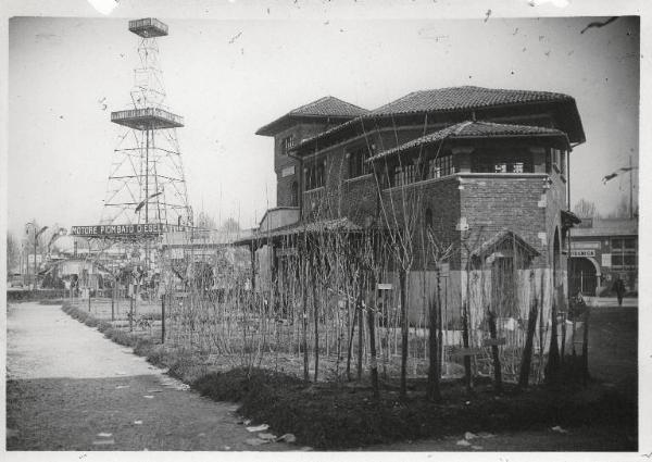 Fiera di Milano - Campionaria 1930 - Padiglione del Consorzio agrario cooperativo di Lodi - Esterno