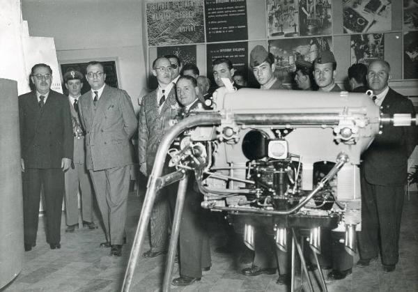 Fiera di Milano - Campionaria 1949 - Visita del ministro dell'industria e del commercio Ivan Matteo Lombardo
