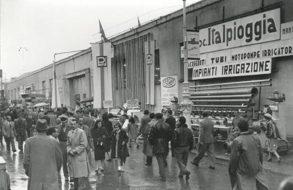 Fiera di Milano - Campionaria 1951 - Viale della tecnica