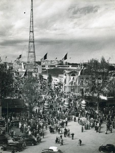 Fiera di Milano - Campionaria 1950 - Entrata di porta Domodossola - Veduta dall'alto