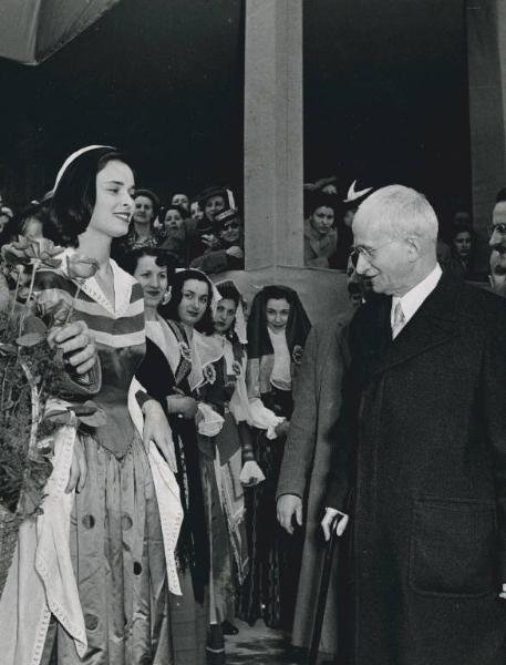 Fiera di Milano - Campionaria 1951 - Visita del presidente della Repubblica Luigi Einaudi in occasione della inaugurazione