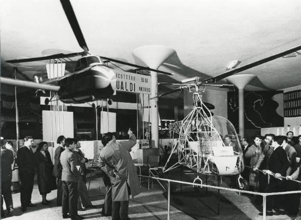 Fiera di Milano - Campionaria 1954 - Salone internazionale del volo verticale - Interno