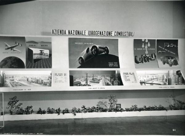Fiera di Milano - Campionaria 1949 - Padiglione del Gruppo Montecatini - Sala dell'ANIC (Azienda nazionale idrogenazione combustibili)