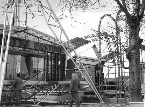 Fiera di Milano - Campionaria 1955 - Settore dell'edilizia