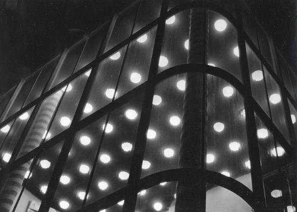 Fiera di Milano - Campionaria 1955 - Padiglione della nautica - Particolare architettonico