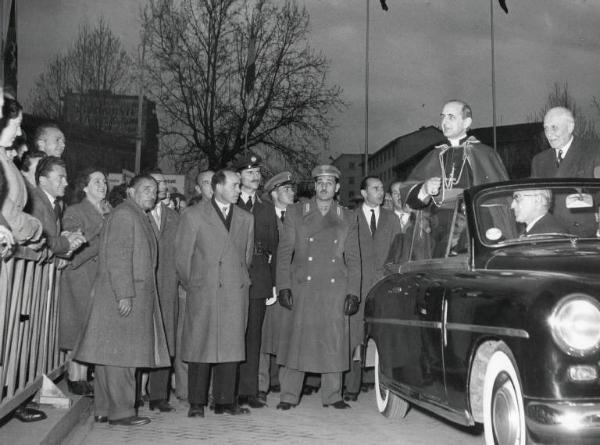 Fiera di Milano - Campionaria 1956 - Visita dell'arcivescovo di Milano Giovanni Battista Montini (poi, Papa Paolo VI)