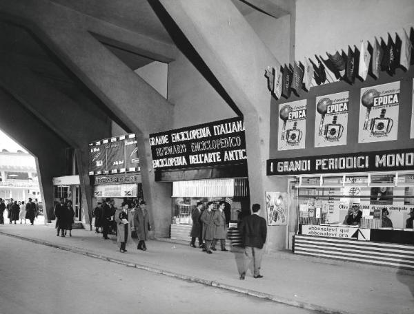 Fiera di Milano - Campionaria 1958 - Settore dell'editoria