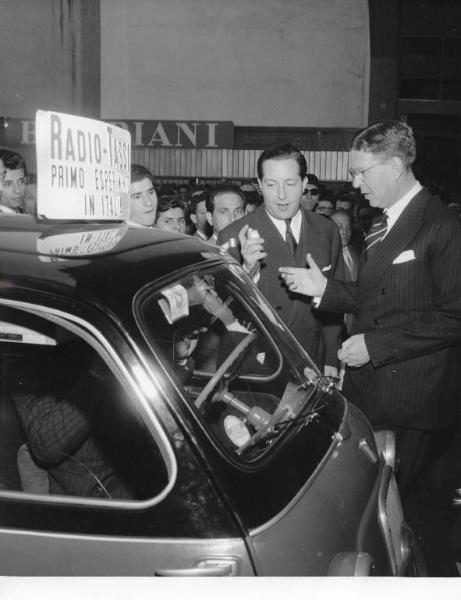 Fiera di Milano - Campionaria 1959 - Visita del ministro britannico e vicepresidente del "Board on Trade" John Waughan Morgan
