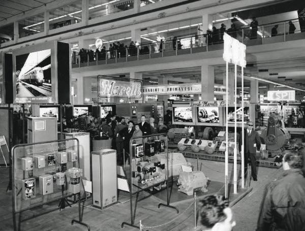 Fiera di Milano - Campionaria 1959 - Padiglione elettronica, elettrotecnica e telecomunicazioni - Interno