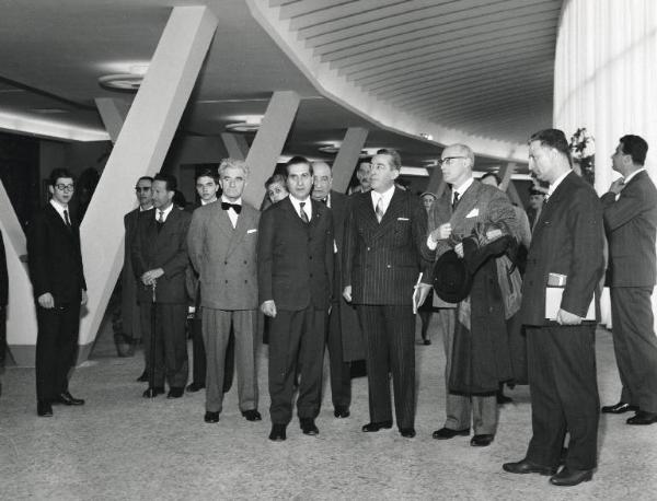 Fiera di Milano - Campionaria 1960 - Visita del prefetto di Milano Angelo Vicari