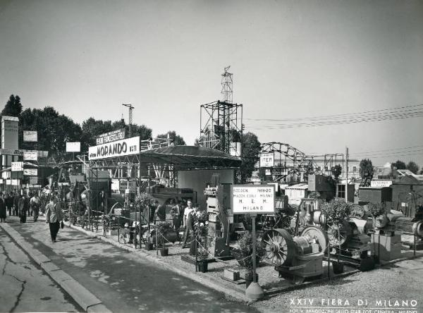 Fiera di Milano - Campionaria 1946 - Esposizione strutture e macchine edilizie