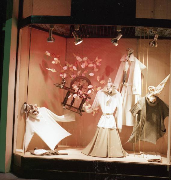 Corbetta - Commercio - Tessili - Abbigliamento - Mostra Concorso delle vetrine 1977