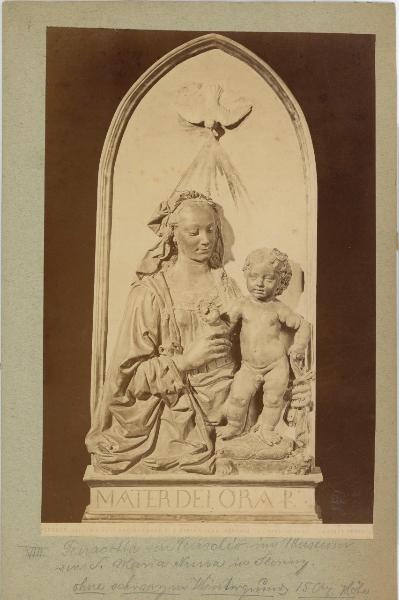 Verrocchio, Andrea - Madonna con Bambino - Scultura in terracotta dipinta - Firenze - Galleria dell'Arcispedale di Santa Maria Nuova