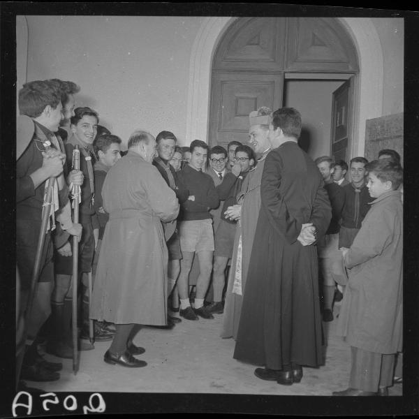 Commemorazione di Baden-Pawell nel centenario della nascita - Scouts mantovani alla Santa Messa - Mantova - Chiesa di S. Orsola