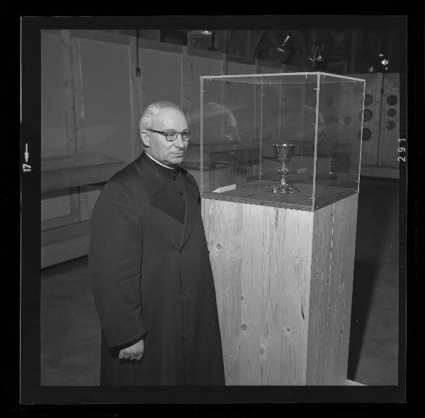 Ritratto maschile - Monsignor Luigi Bosio - Mostra "Tesori d'arte nella terra dei Gonzaga" - Mantova Città Festival '74 - Mantova - Palazzo Ducale