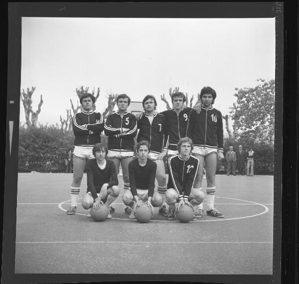 Pallacanestro - Torneo "juniores" 1974 - Formazione squadra  - Quistello