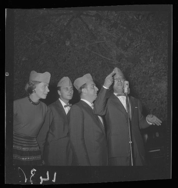 Ritratto di gruppo - Quartetto Cetra - Spettacolo canoro - Castel Goffredo - Esterno