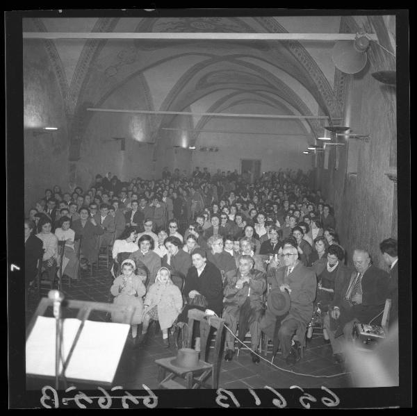 Concerto - Mantova - Convento di San Francesco - Salone "Mantegna" - La platea in ascolto
