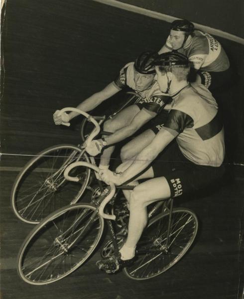 Ciclismo - Gianni Motta - Milano - Palazzo dello Sport - Corsa Sei Giorni ciclistica 1966 - In coppia con Peter Post