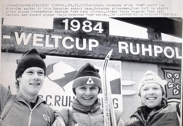 Sport invernali - Biathlon maschile - Ruhpolding (Germania) - Coppa del mondo di biathlon 1984 - Gara 10 km Sprint  - Frank-Peter Roetsch, Peter Angerer e Terje Krokstad all'arrivo