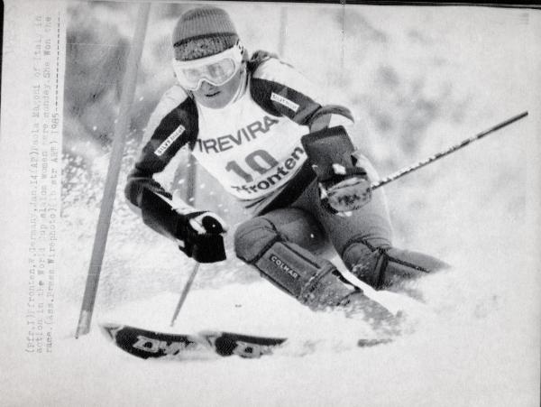 Sport invernali - Sci alpino - Slalom speciale femminile - Pfronten (Germania) - Coppa del mondo di sci alpino  1985 - Paola Magoni in azione
