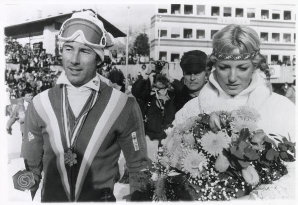 Sport invernali - Sci alpino - Slalom speciale maschile - Schladming (Austria) - Campionati mondiali di sci alpino 1982 - Ingemar Stenmark con la fidanzata Ann Huvaghen - Ritratto