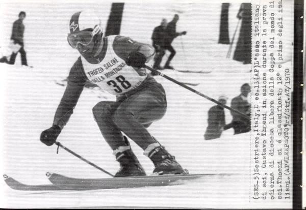 Sport invernali - Sci alpino - Discesa libera maschile - Sestriere - Coppa del mondo di di sci alpino 1971 - Gustavo Thoeni in azione