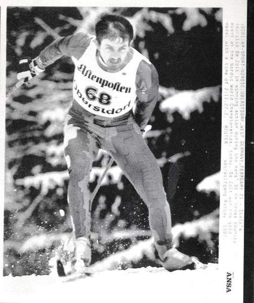 Sport invernali - Sci di fondo maschile - Oberstdorf (Germania) - Campionati mondiali di sci nordico 1987 - Gara 50 km - Maurilio De Zolt in azione