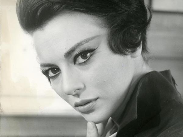 Scena del film "La fuga" - Spinola, Paolo, 1964 - Primo piano di Giovanna Ralli.