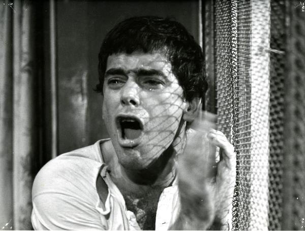 Scena del film "Giorno per giorno disperatamente" - Giannetti, Alfredo, 1961 - Primo piano di Riccardo Garrone mentre urla.