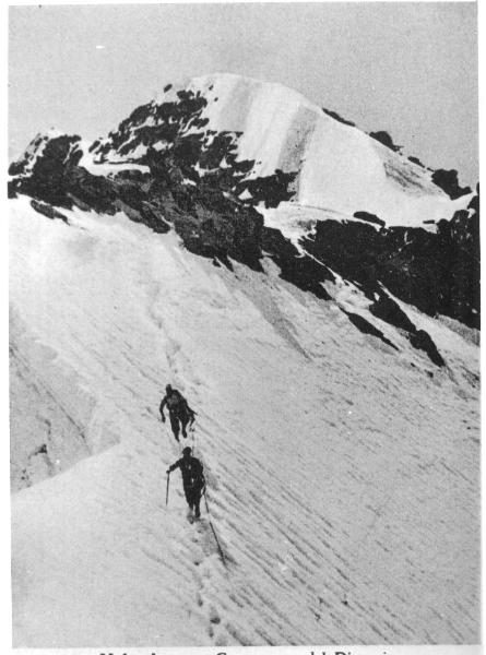 Alpinisti in cresta