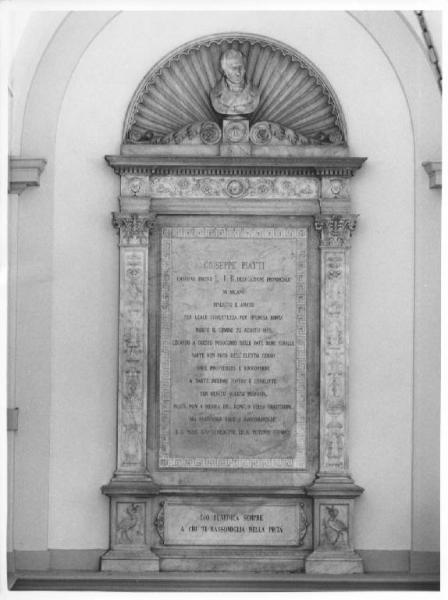 Lapide commemorativa di Giuseppe Piatti