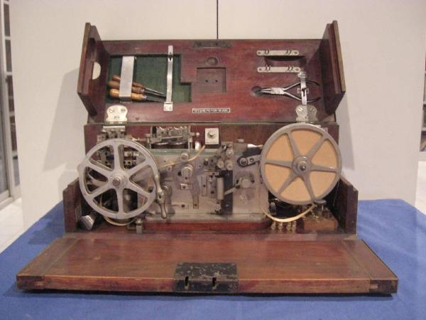 Sistema Morse - Hipp - cassetta telegrafica - elettricità e magnetismo