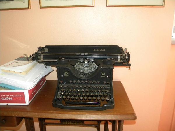 Olivetti M40 - macchina per scrivere - industria