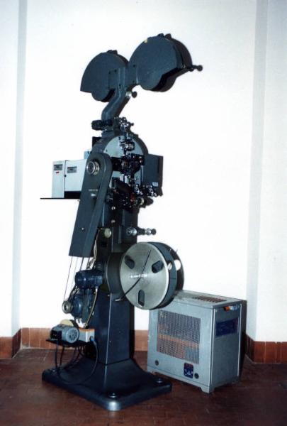 Stampatrice Arri da 35 mm. passo uno con controgriffa	 - stampatrice cinematografica - cinematografia