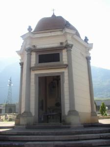 Cappella del Cimitero di Darfo