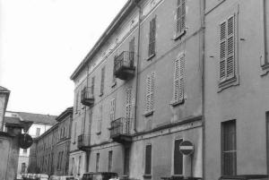 Palazzo Corso Roma 129