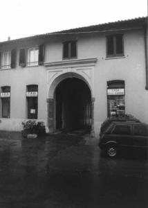 Villa De Marchi, Pozzi