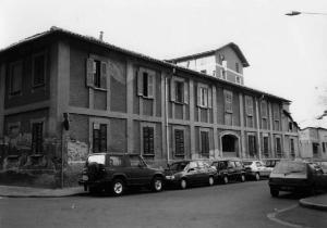 Palazzo Via Volta, Via Padre Ravasi, Via S. Clemente