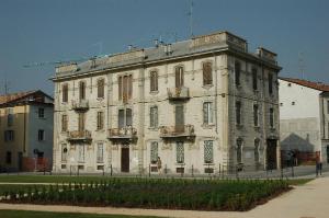 Palazzo Piazza Castello, 5
