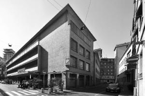 Vista generale dell'edificio da via Ludovico da Viadana - fotografia di Suriano, Stefano (2016)